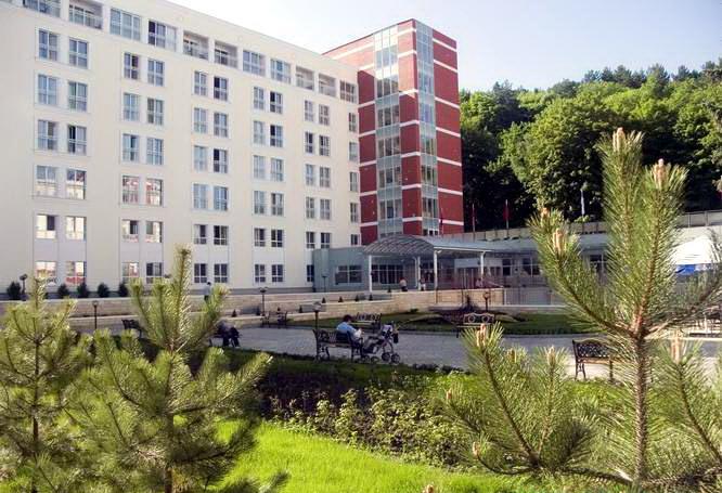 Санаторий Плаза в Кисловодске от 4900 рублей